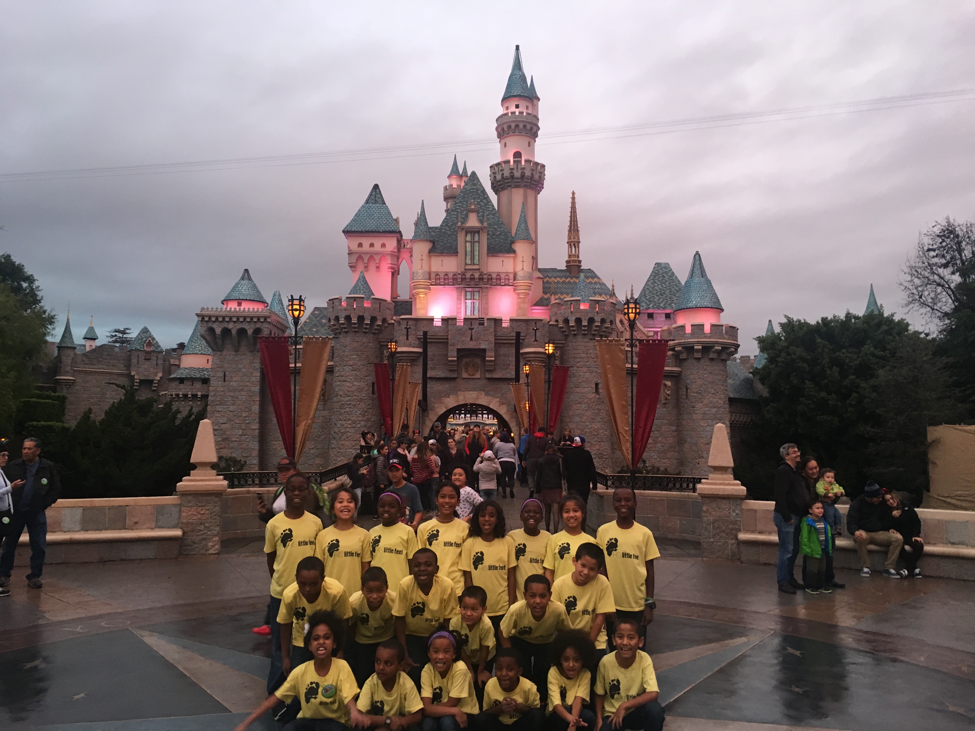 disneyland-ca_31537711474_o